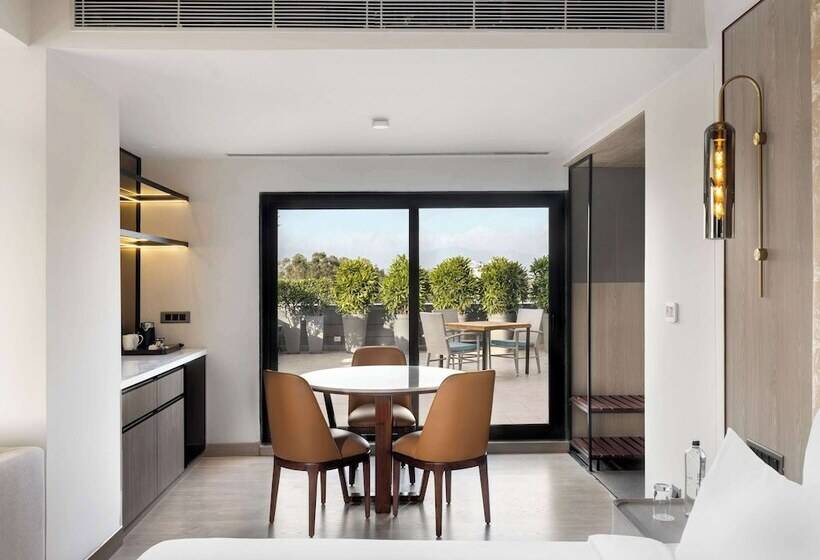 فندق Mercure Chandigarh Tribune Chowk