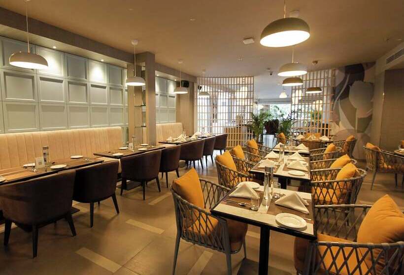 فندق Mercure Chandigarh Tribune Chowk