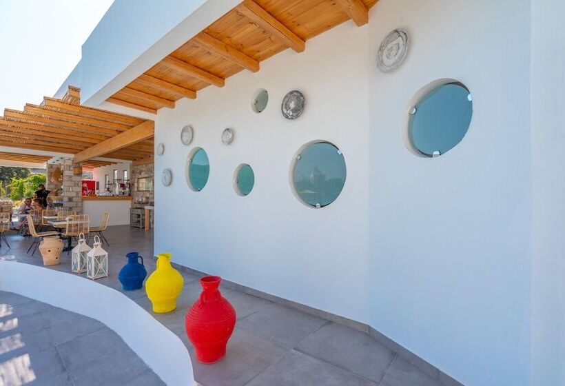 호텔 Kouros Home & Suites