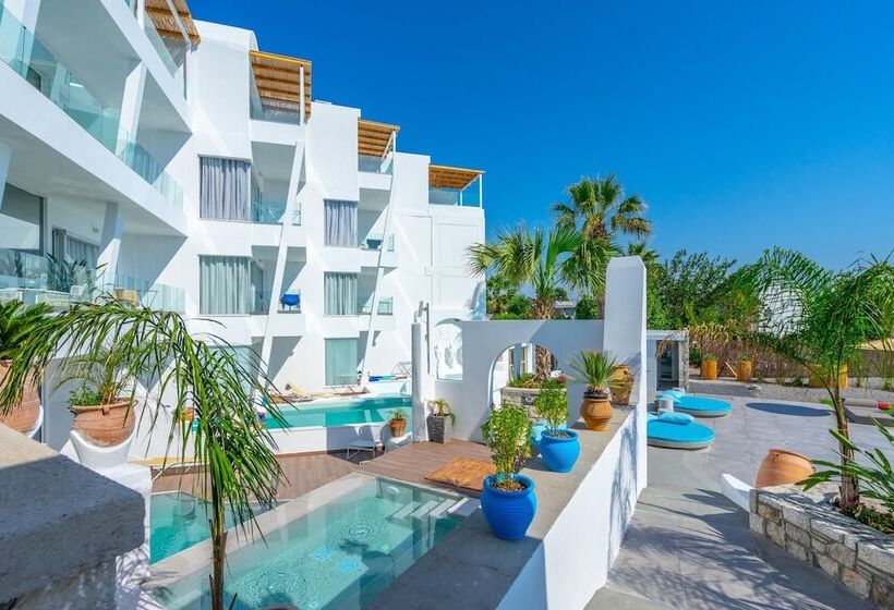 호텔 Kouros Home & Suites