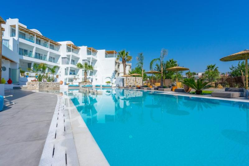 호텔 Kouros Home & Suites