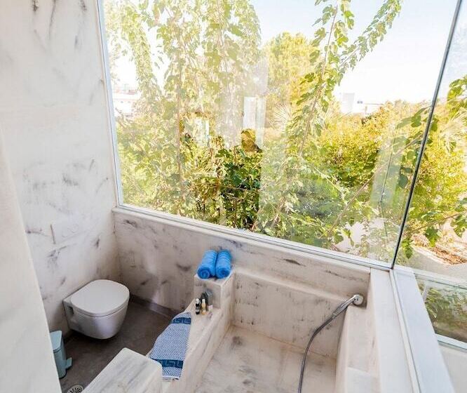 호텔 Kouros Home & Suites