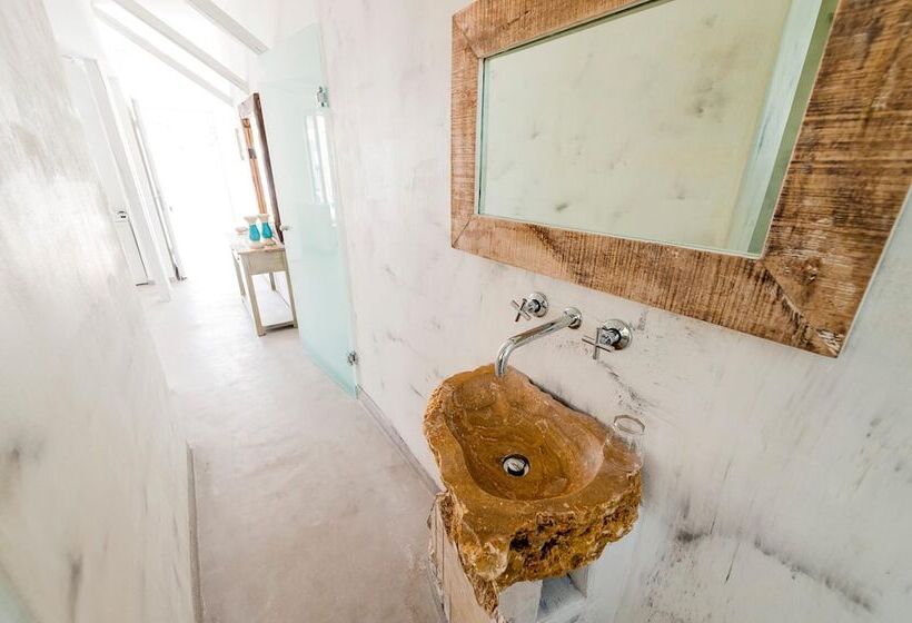 호텔 Kouros Home & Suites