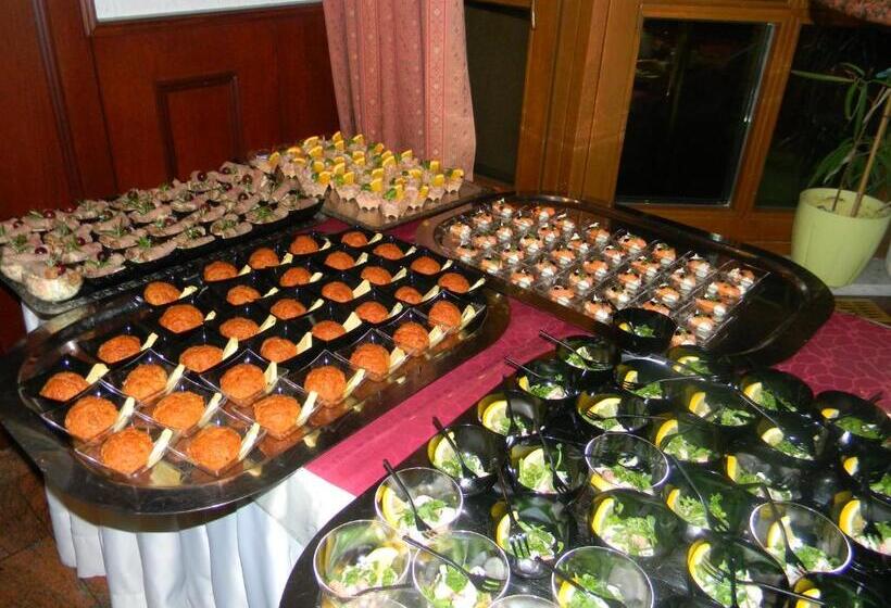 هتل Krona Domžale