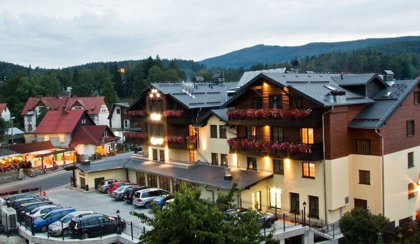 فندق Kryształ Conference & Spa