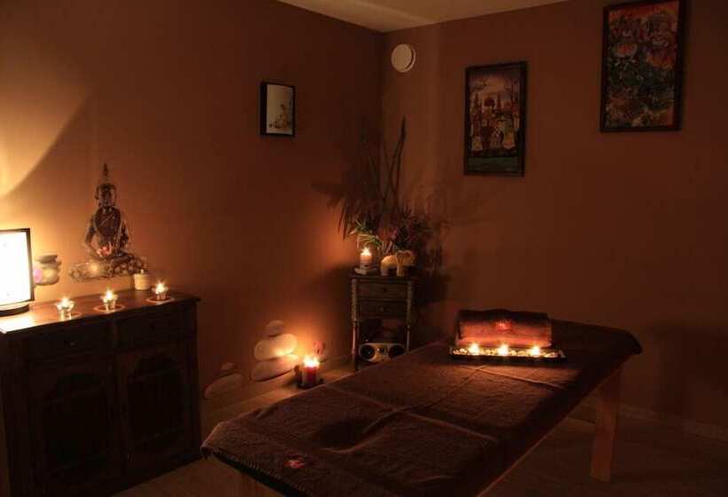 فندق Kryształ Conference & Spa