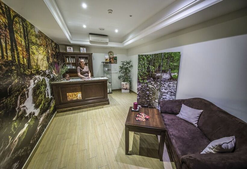 فندق Kryształ Conference & Spa