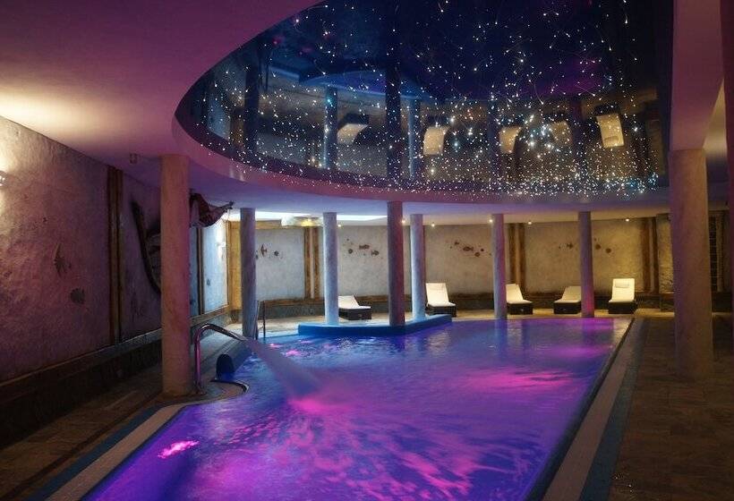 فندق Kryształ Conference & Spa