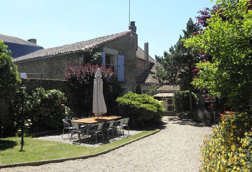 בית מלון כפרי La Pomme D Or