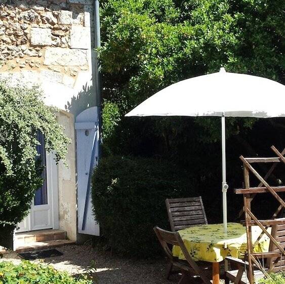 בית מלון כפרי La Pomme D Or