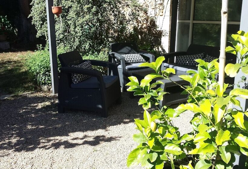 בית מלון כפרי La Pomme D Or