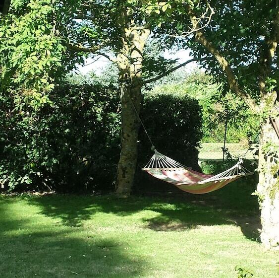 בית מלון כפרי La Pomme D Or