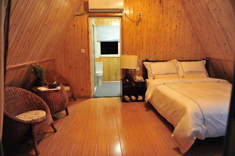 Hotel Lijiang Lashi Lake Retreat