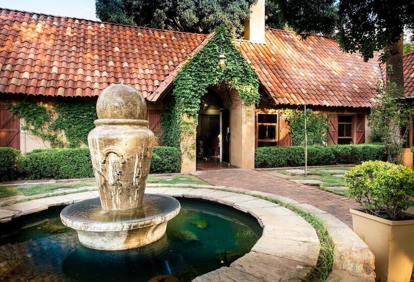 Lombardy Boutique Hotel & Conference Centre