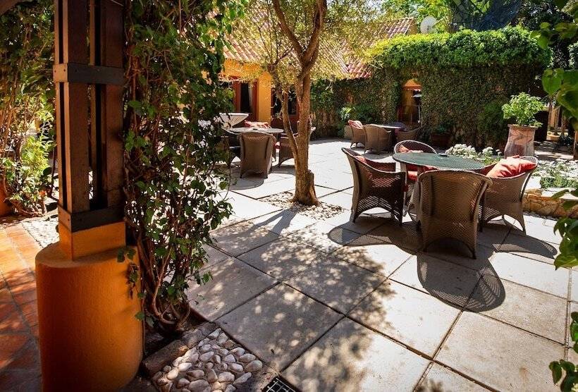 Lombardy Boutique Hotel & Conference Centre