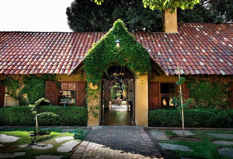 Lombardy Boutique Hotel & Conference Centre