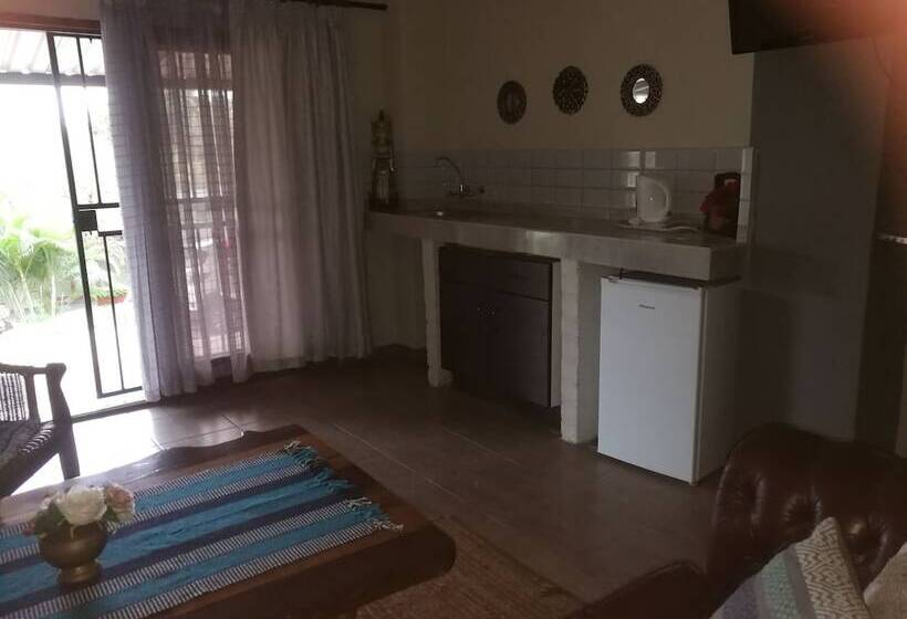 בית מלון כפרי Meerkat Manor