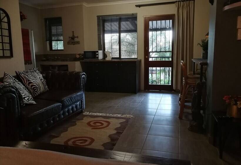 בית מלון כפרי Meerkat Manor