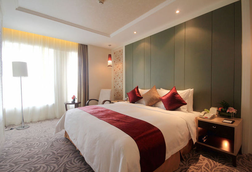 Отель Mercure Chengdu North