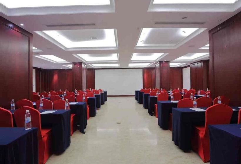 Отель Mercure Chengdu North