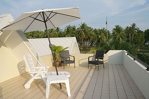 בית מלון כפרי Nanachart Beach Homes