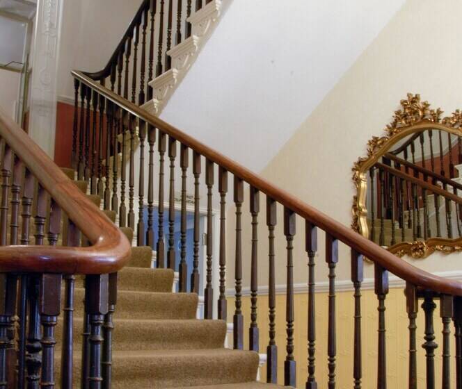 فندق New Westcliff