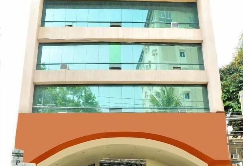 هتل Paragon Suites