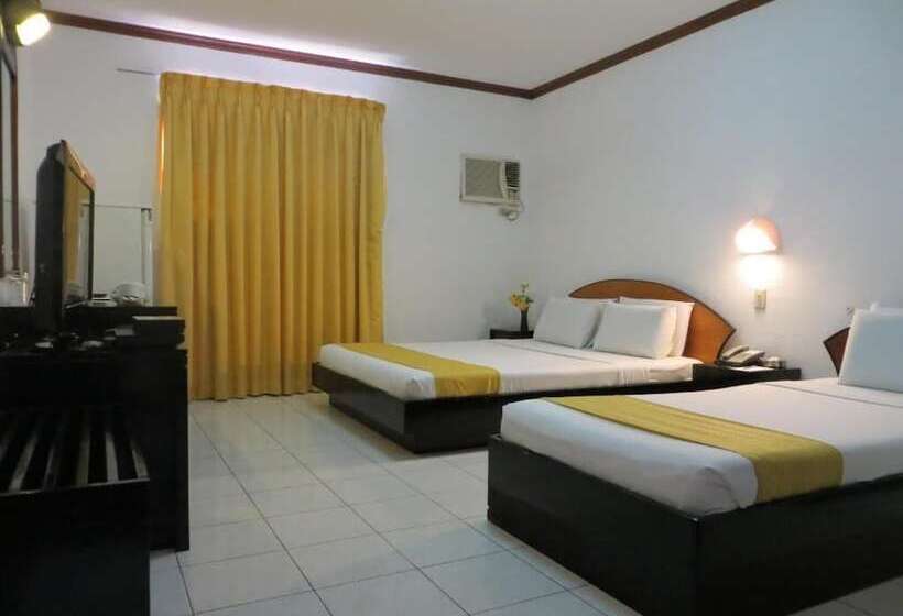 هتل Paragon Suites