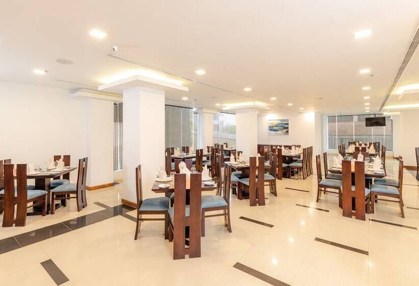 호텔 Pearl Grand By Rathna