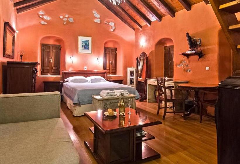 בית מלון כפרי Petropoulakis Tower