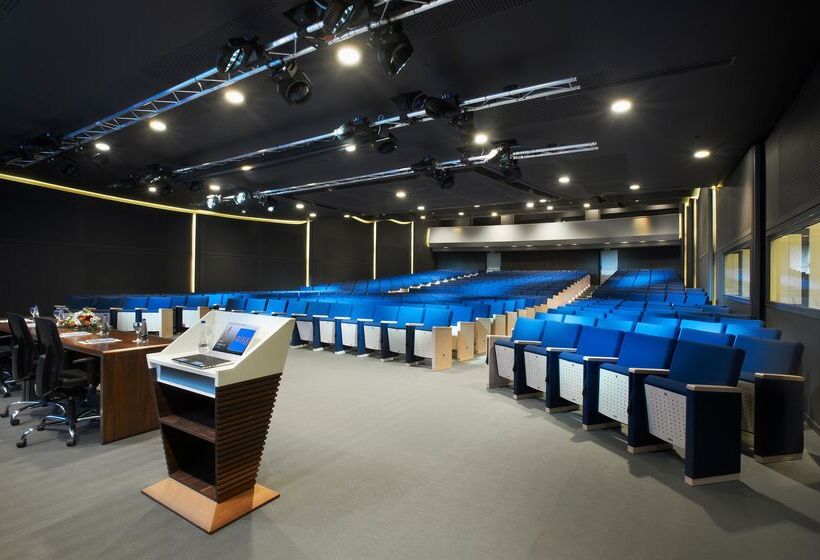 בית מלון כפרי Pomegranate Wellness Spa