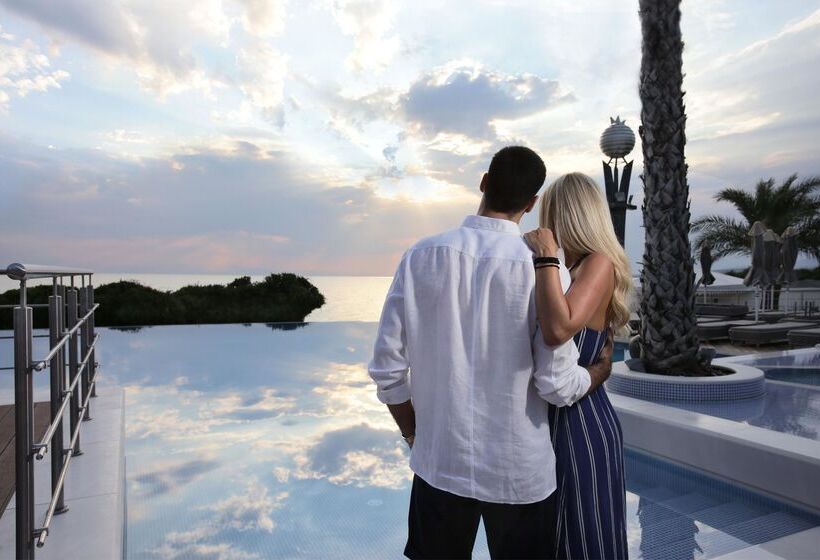 בית מלון כפרי Pomegranate Wellness Spa