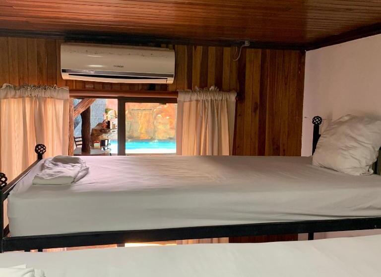 فندق Poshtel Arenal