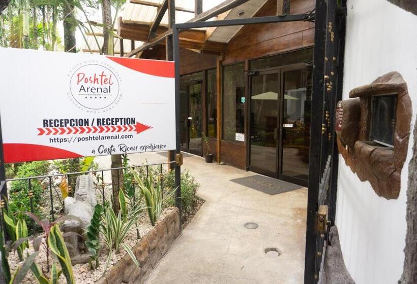 فندق Poshtel Arenal