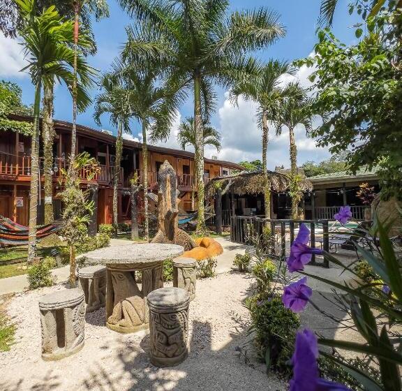 فندق Poshtel Arenal