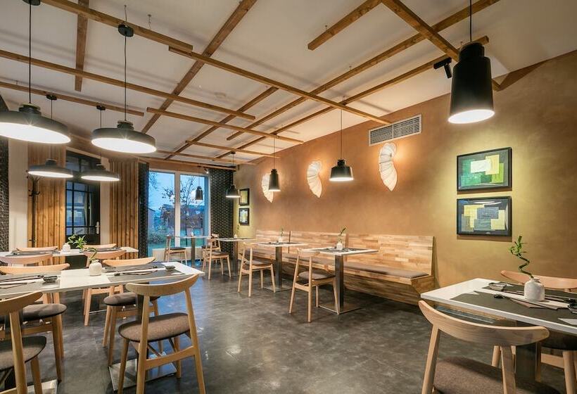 هتل Pytloun Design Self Checkin