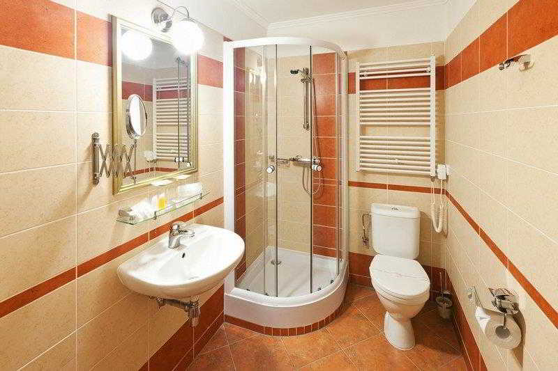 هتل Pytloun Design Self Checkin