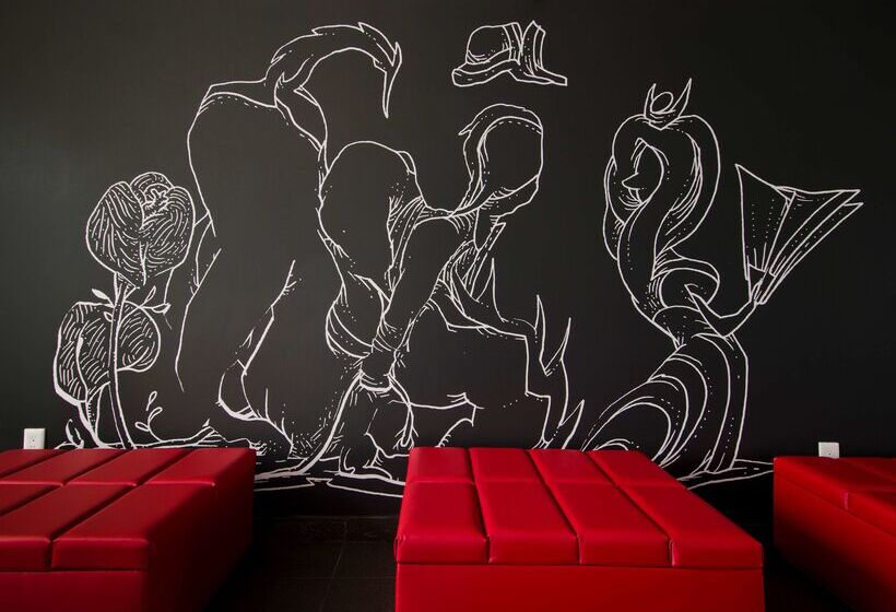 ホテル Ramada Encore By Wyndham Guadalajara Sur