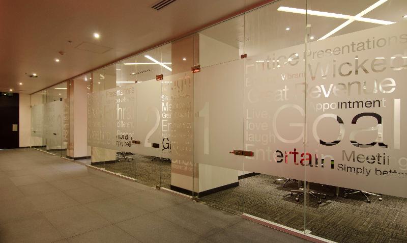 ホテル Ramada Encore By Wyndham Guadalajara Sur