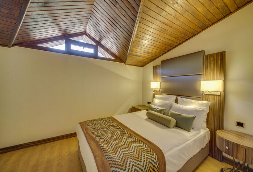هتل Ramada Resort By Wyndham Akbuk  All Inclusive