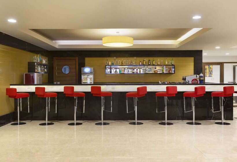 هتل Ramada Resort By Wyndham Akbuk  All Inclusive