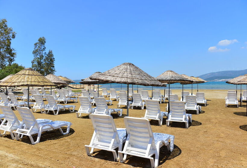 هتل Ramada Resort By Wyndham Akbuk  All Inclusive