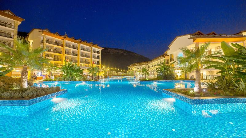 酒店 Ramada Resort By Wyndham Akbuk  All Inclusive