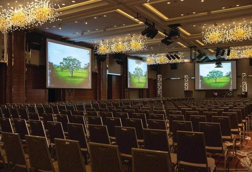 فندق Renaissance Johor Bahru