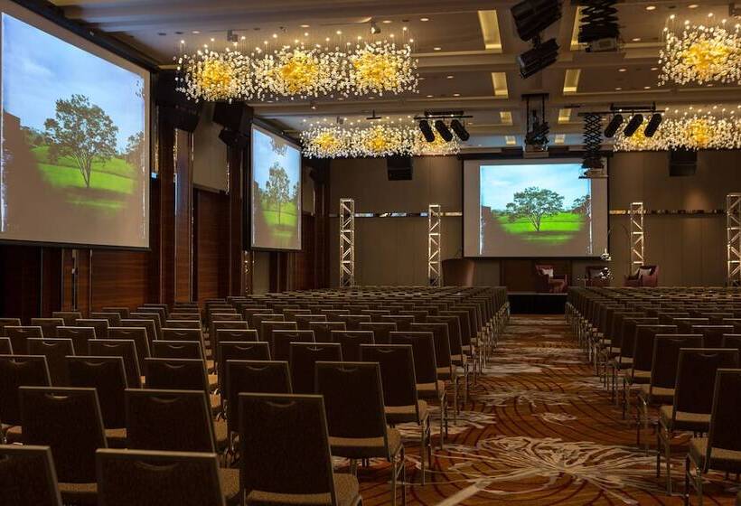 فندق Renaissance Johor Bahru