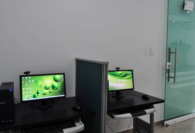 هتل Santa Marta Real