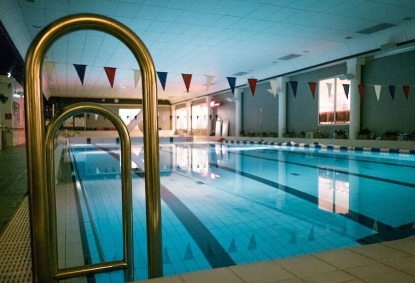 בית מלון כפרי Santasport Resort