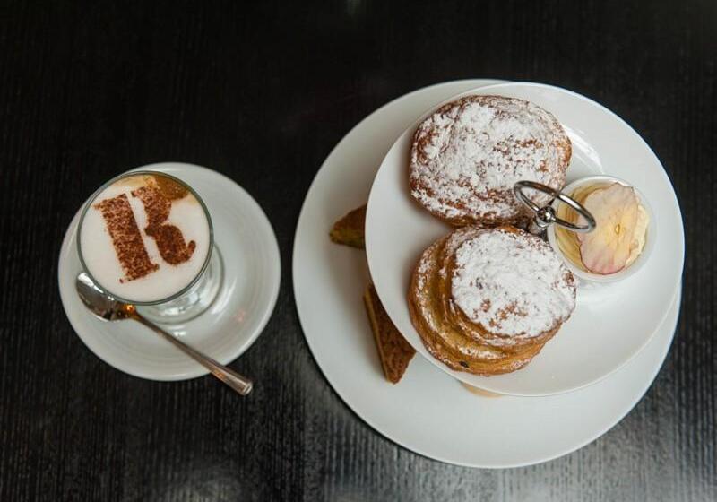 酒店 The Richmond Apart