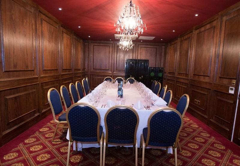 酒店 The Richmond Apart