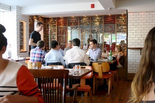 호텔 Urban Living Suites